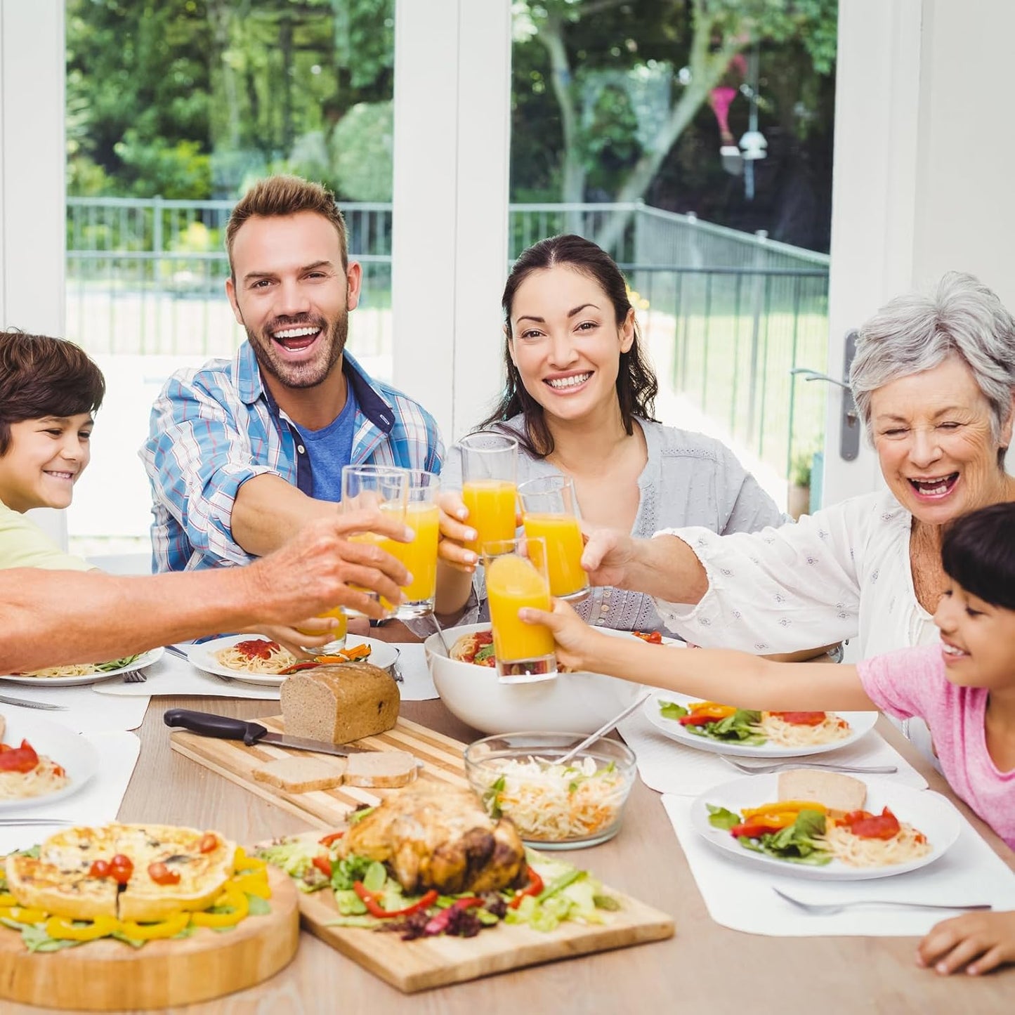 18pcs White Wheat Straw Dinner Plates - Lightweight, Unbreakable, Premium Reusable Plates for Family Dinner, School, Picnic