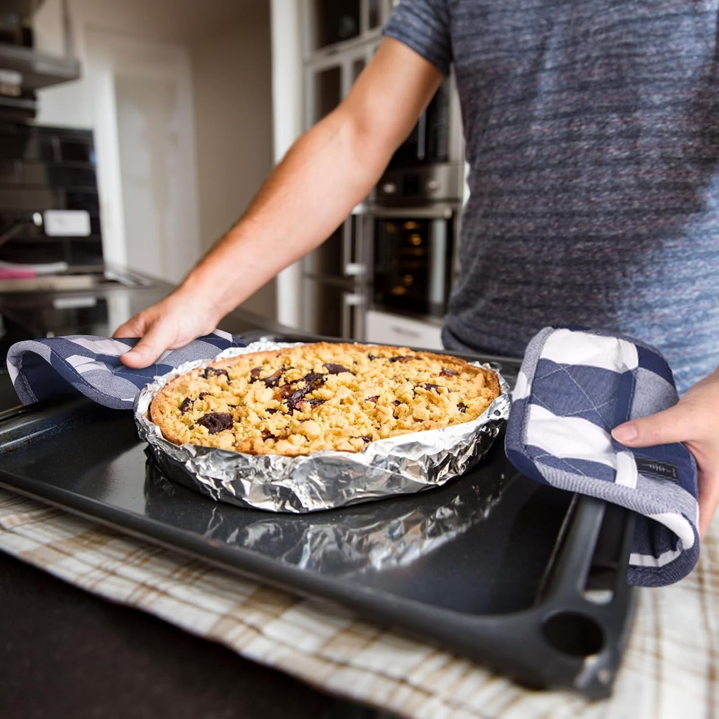 Cotton Pot Holders for Kitchen Heat Resistant Potholder, Hot Pads, Trivet Coaster Non-Slip Potholders Set for Cooking and Baking (2, Blue Plaid, Rectangle, 10 x 7 in)