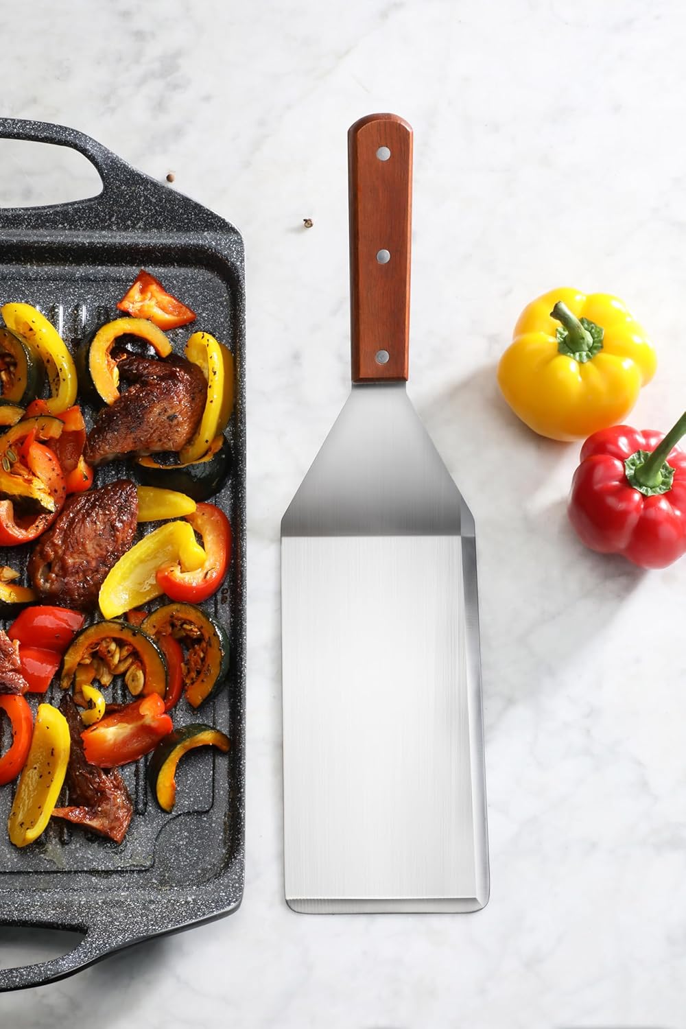 New Star Foodservice 36350 Wood Handle Extra Large Grill Turner/Spatula with Cutting Edge and 4-Inch Wide Blade, 16-Inch