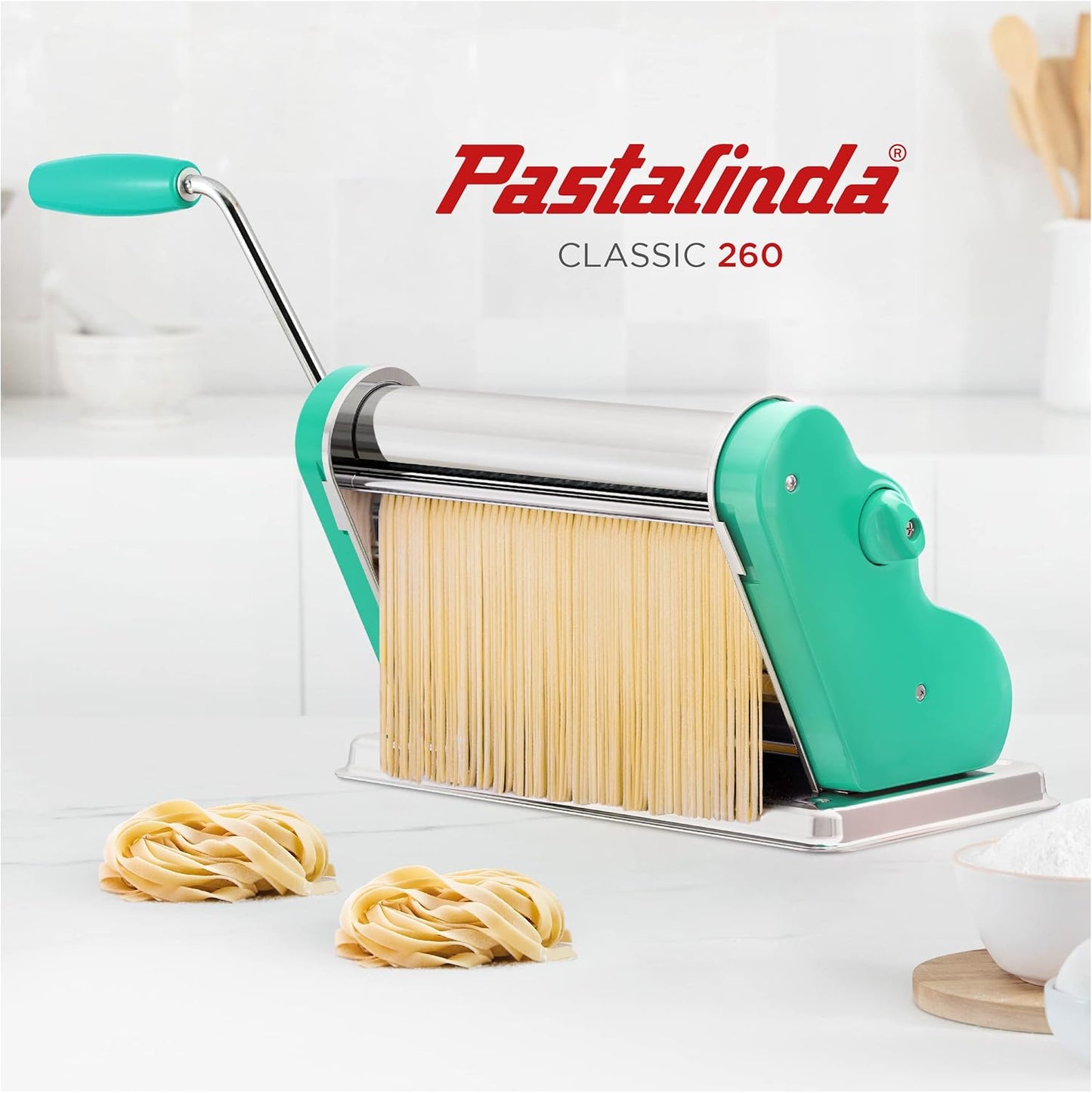 PASTALINDA Classic 260 Pasta Maker Machine, 26 cm Wide Rollers, 9 Thickness Positions, 2 Cutting Positions, Stainless Steel. Includes Reinforced Hand Crank And Two Clamps (Green)