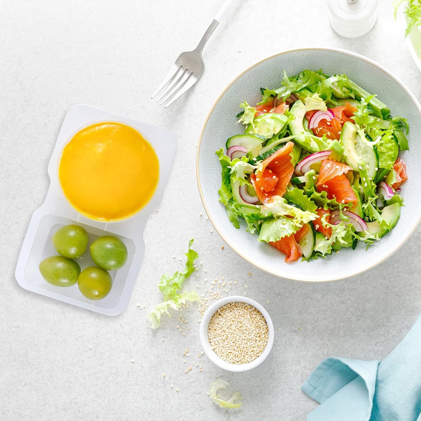 50 Pack 4.5 Oz Double Compartment Condiment Container With Lids, Disposable Sauce Container, Clear Plastic Snack Containers