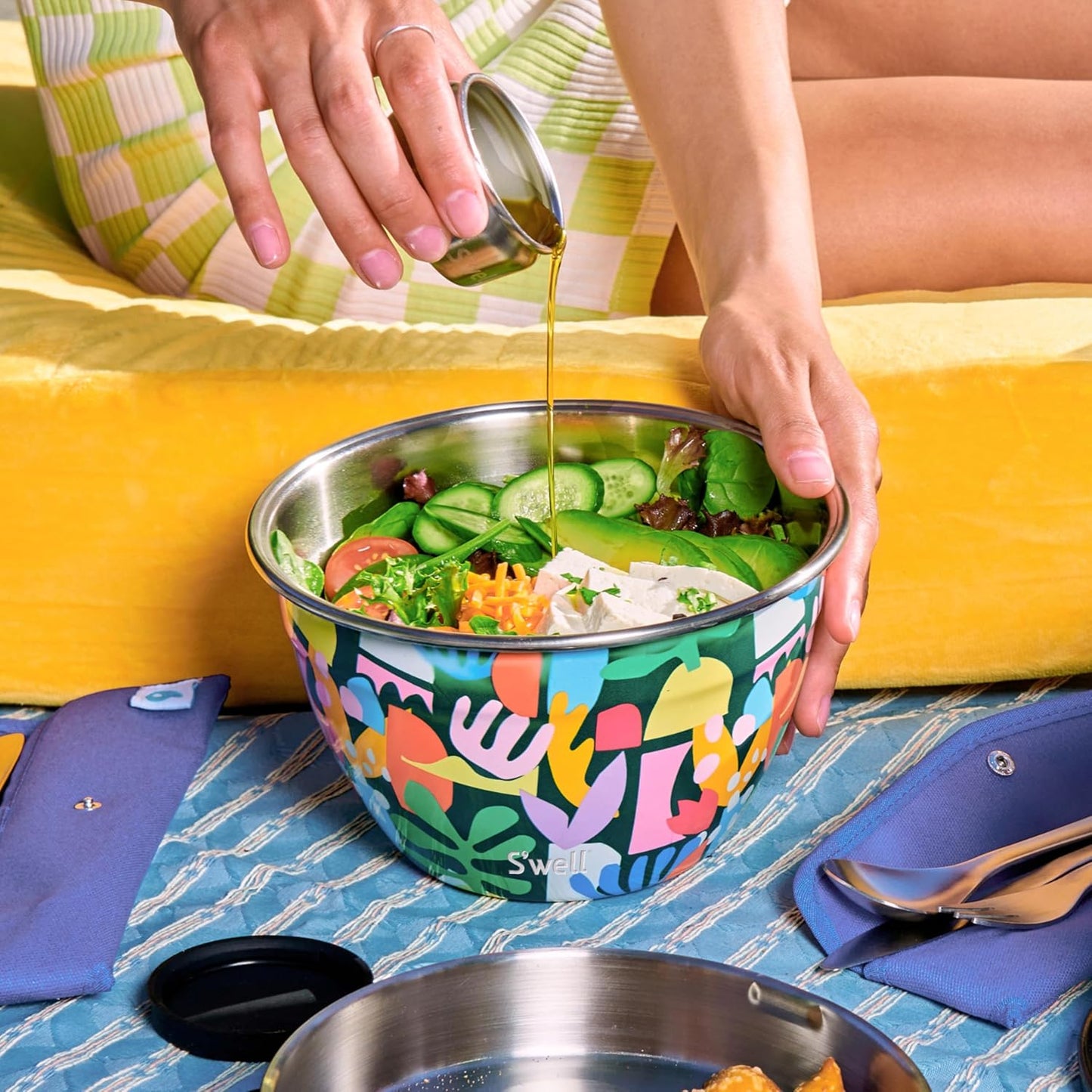 S’well Stainless Steel 64oz Salad Bowl Kit, Paper Cutouts Design, Includes 2oz Mini Canister and Removable Tray, Leakproof, Easy to Clean, Dishwasher Safe