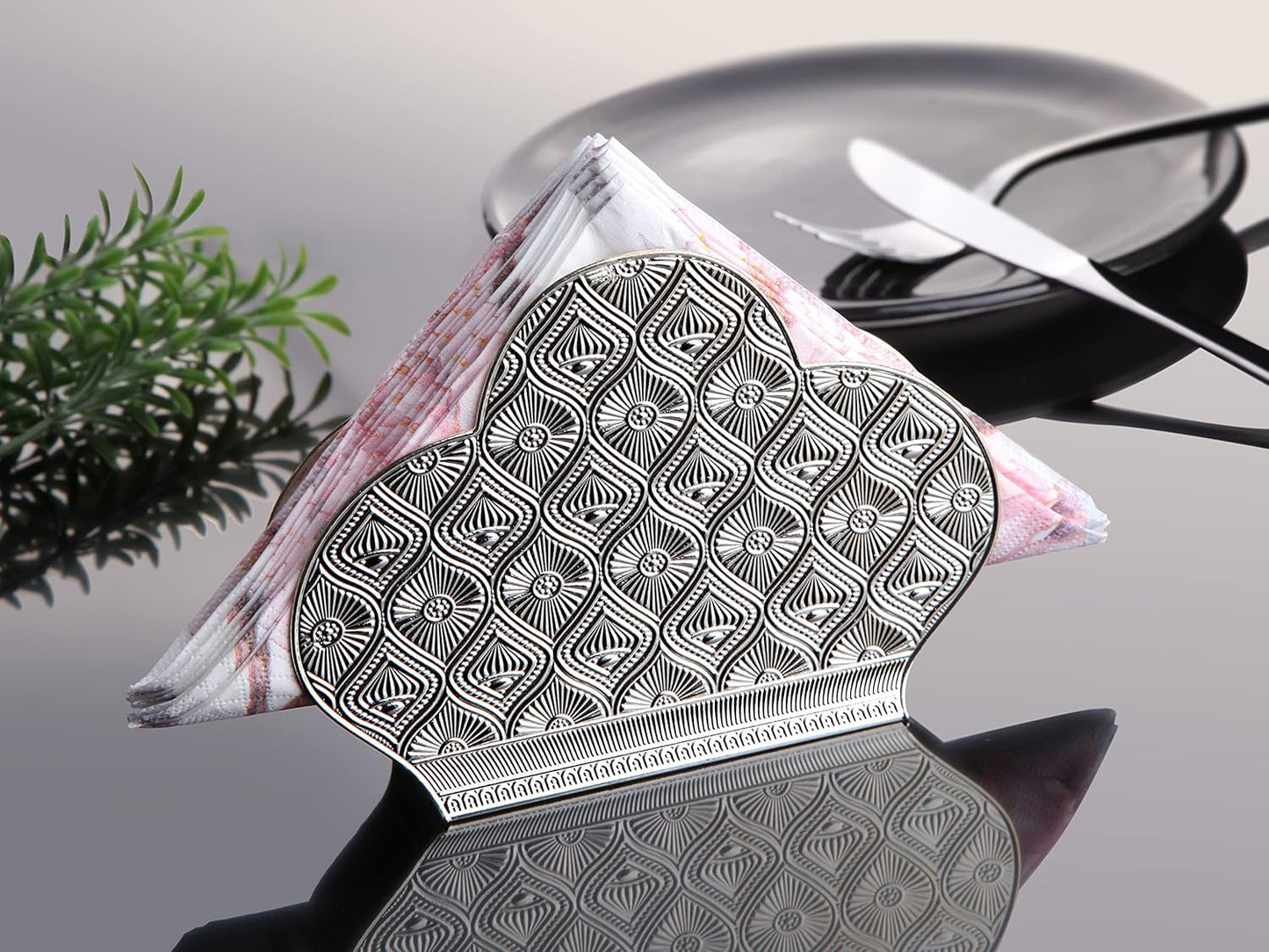 Alisveristime Zamac Napkin Holder – Decorative Elegant Metal Napkin Organizer for Table or Countertop Use (Silver)