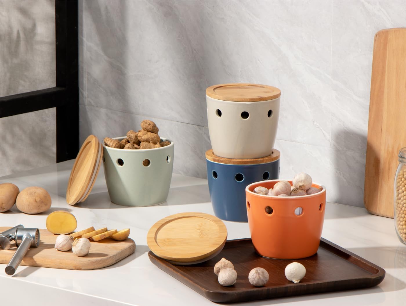 ONEMORE Large Garlic Keeper with Lid, Ceramic Garlic Saver 5 inch, Garlic Keeper for Counter, Blue