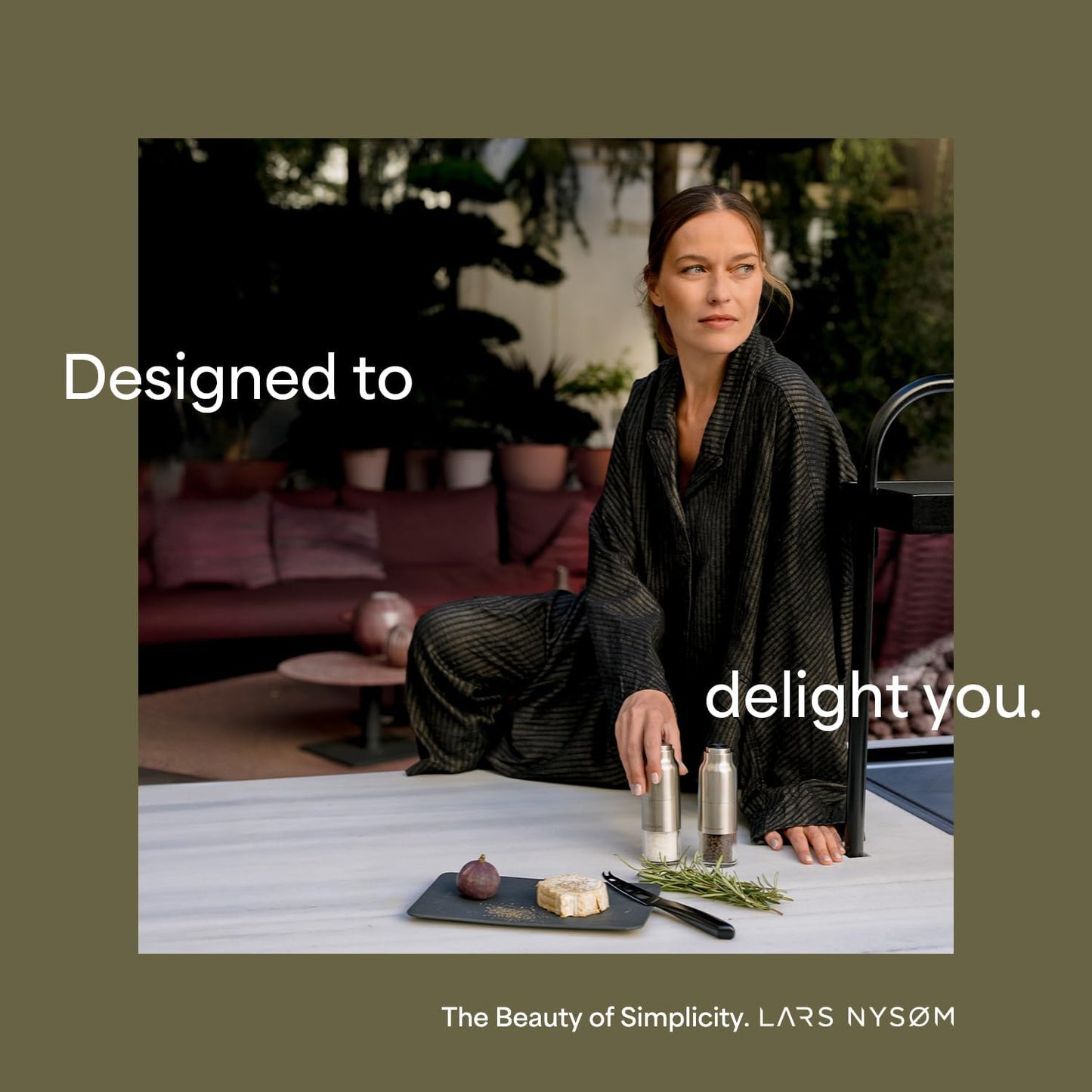 LARS NYSØM Salt and Pepper Grinder Set, Stainless Steel Manual Salt and Pepper Mills, Adjustable Ceramic Grinder, Design Spice Shakers (Brown/Beige)