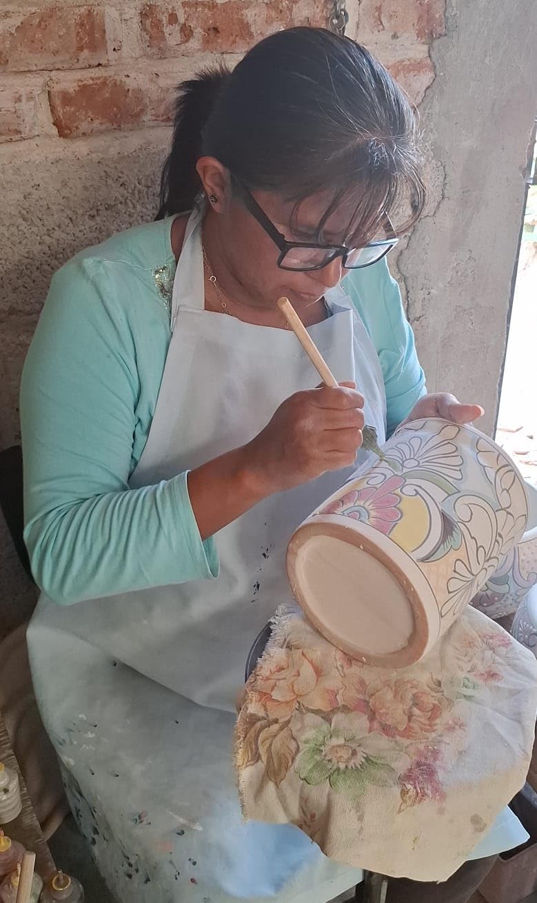 Utensil Holder For Counter, Large Utensil Crock, Talavera Mexican Pottery, Mexican Kitchen Decor, Drawer Organizer, Spoon Holder, Ceramic Mexico Decor for Home Spatula Holder Mexican Vase, Bohemian