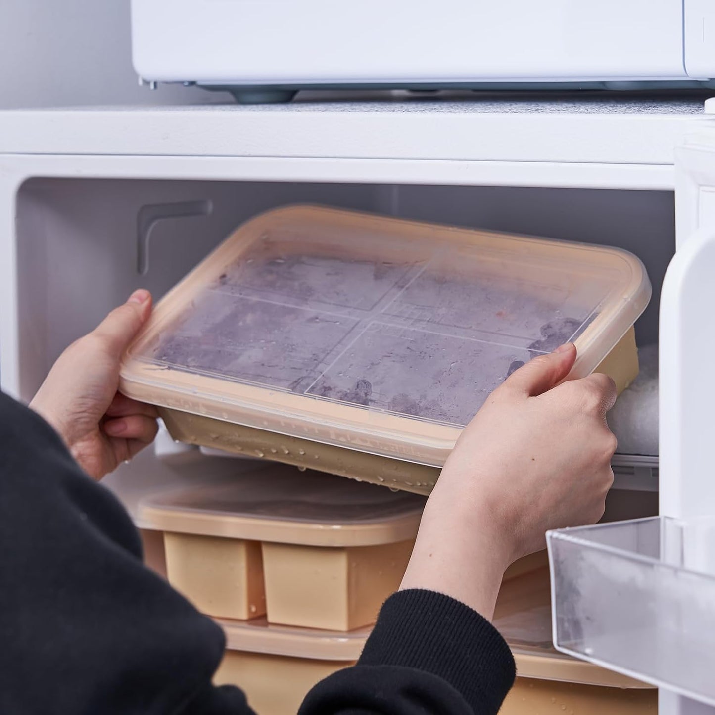 Super Ice Cube Tray 6 Cups Huge Ice Big Silicone Freezing Mold with Lid, for Soup&Meal, Prep Food Leftovers Freezer Storage Container, for Ice bath, 2Pack