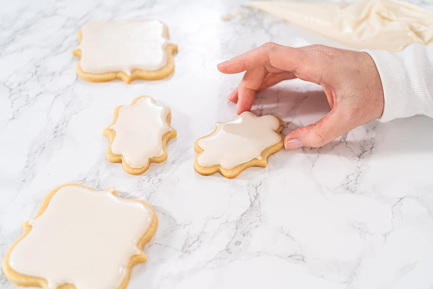 Bakerpan Stainless Steel Plaque Cookie Cutters Shapes, Frame Cookie Cutters for Baking - Set of 2