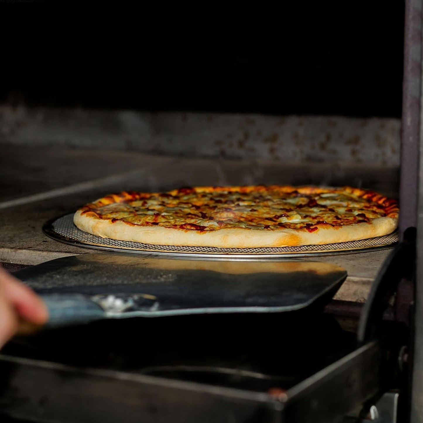 17-inch Aluminum Pizza Screen | Commercial Grade Pizza/Baking Screen for Oven | Pizza Baking Tray for Home And Restaurant | Round, Aluminum, 17-inch [1PK]