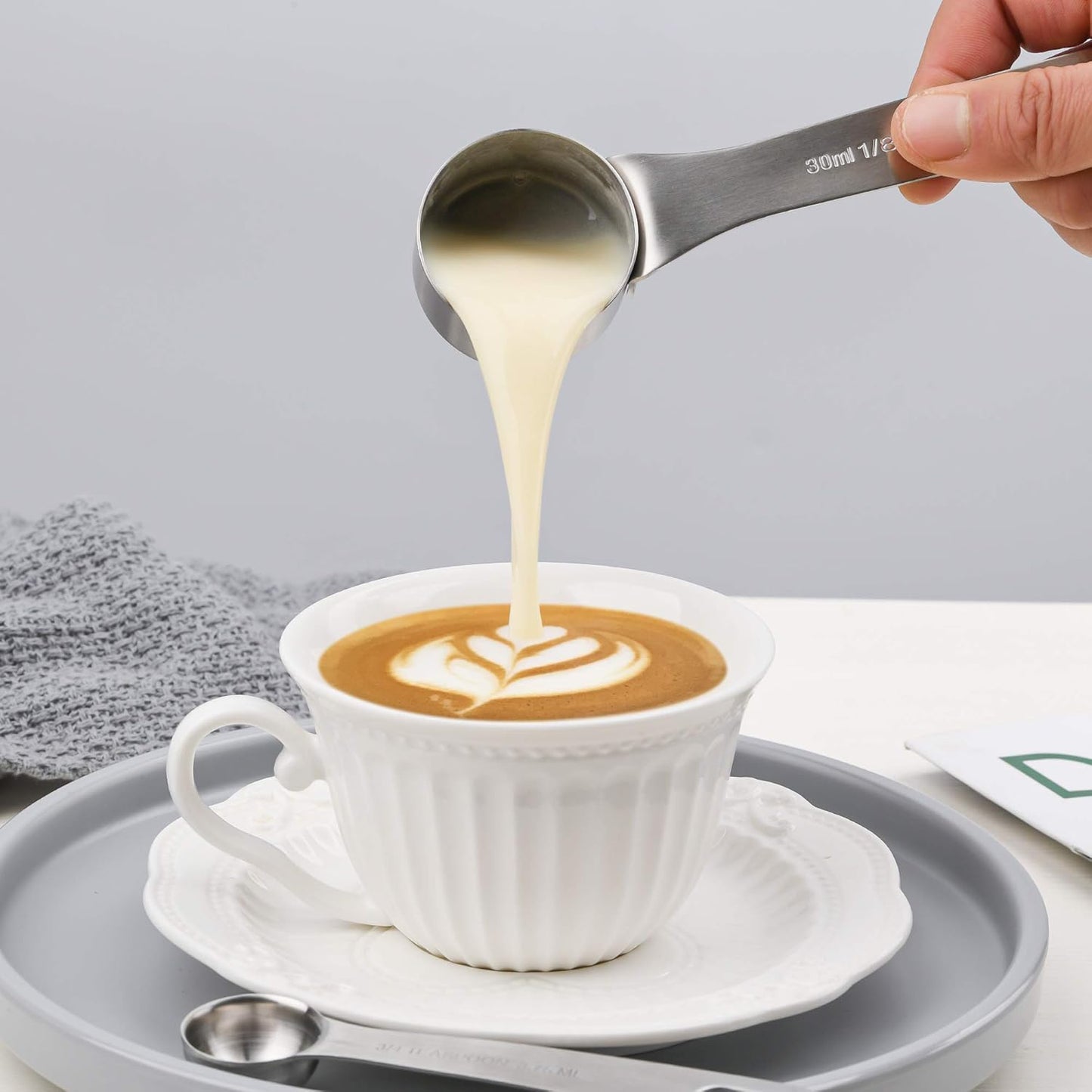 Measuring Cups and Spoons Set, 18/8 Stainless Steel Measuring Cups & Spoons Set with Leveler & Measure Equivalents, Dry & Wet Metal 5 Measure Cups & 5 Measuring Spoons for Kitchen & Baking