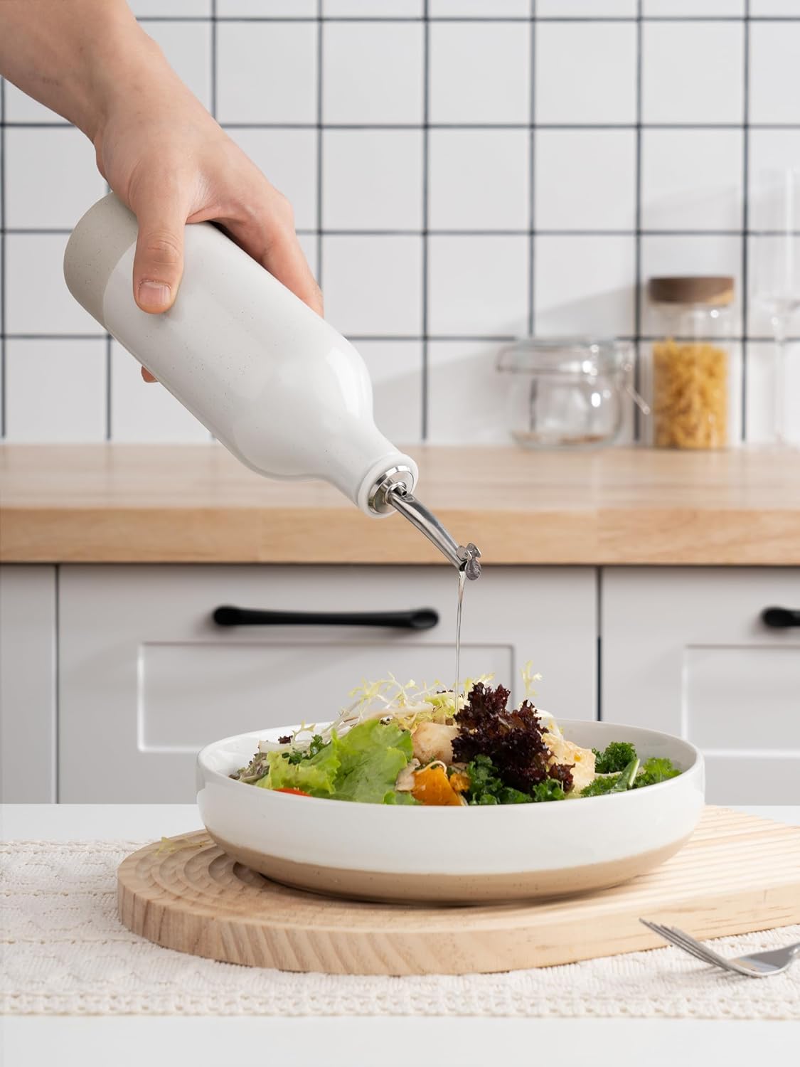 famiware Milkyway 16oz Ceramic Olive Oil Dispenser Bottle, Olive Oil and Vinegar Dispenser Bottle Set of 2 with Stainless Steel Pourers, Suitable for Storage Vinegar, Liquids, White and Cinnamon Brown