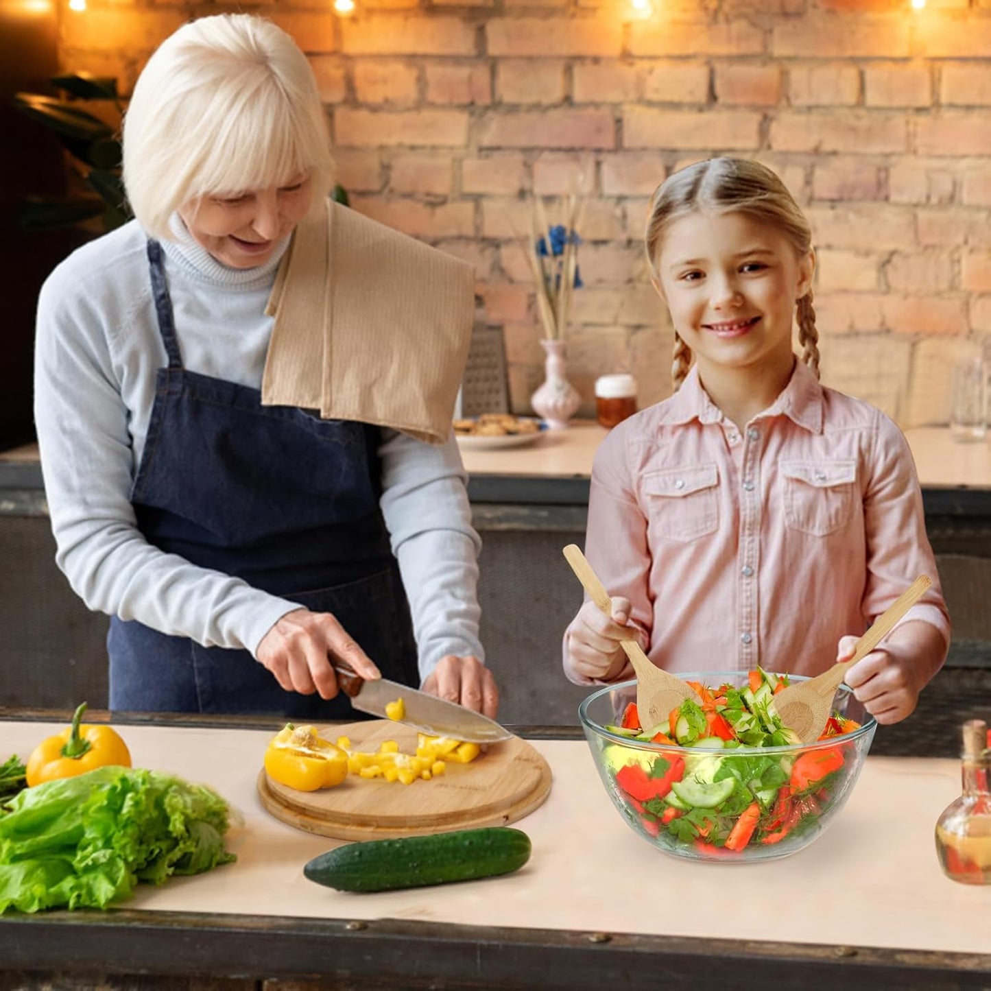 ShineMe Glass Salad Bowl, 4.7 Qt Large Mixing Bowl with Lid and Built in Utensils, Versatile Trifle Bowl for Serving, Mixing, Preparing, Storing, and Decoration in Kitchen