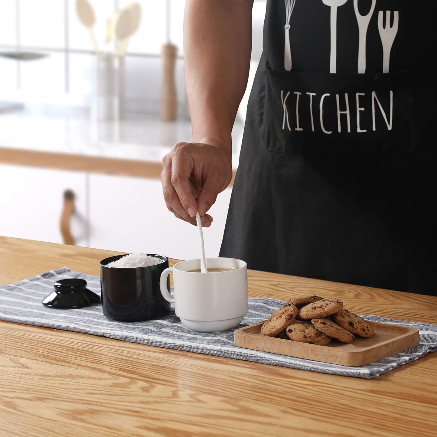 ONTUBE Ceramic Sugar Bowl with Lid and Spoon,Porcelain Seasoning Box Salt Bowl,8oz (Black)