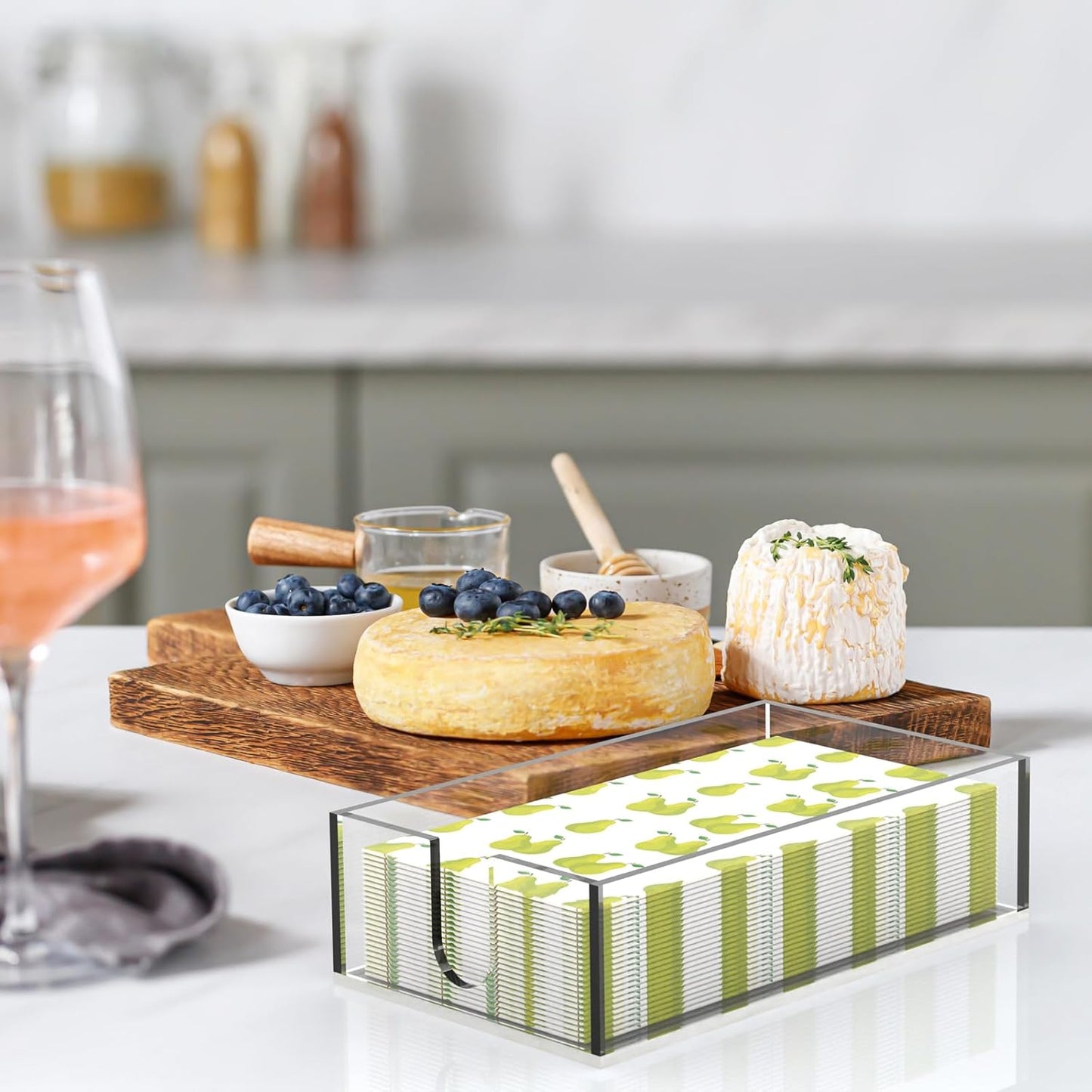 Rubtlamp 2Pcs Acrylic Napkin Holder Bathroom - 0.2Inch Thickness Acrylic Guest Towel Napkin Holder - Hand Towel Tray for Kitchen, Parties, Weddings, Party, Hotel, Restaurant (Clear, 9”X5.5”X2.5”)