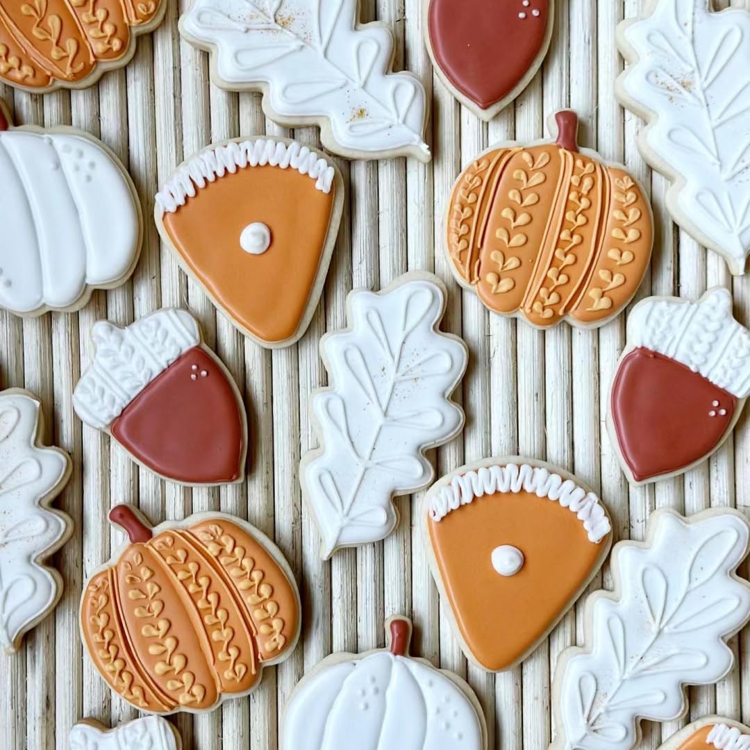 3 Pcs Fall Leaves Cookie Cutters, Large Size 3.2" to 4.5" Thanksgving Cookie Cutter Holiday Themed Shapes of Maple Leaf, Oak Leaf, Pumpkin