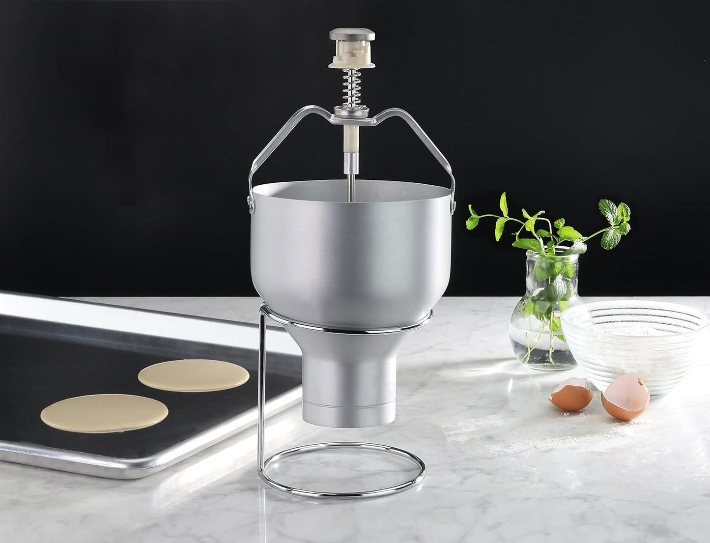 New Star Foodservice 37463 Commercial Grade Aluminum Pancake Dispenser with Stand, Silver