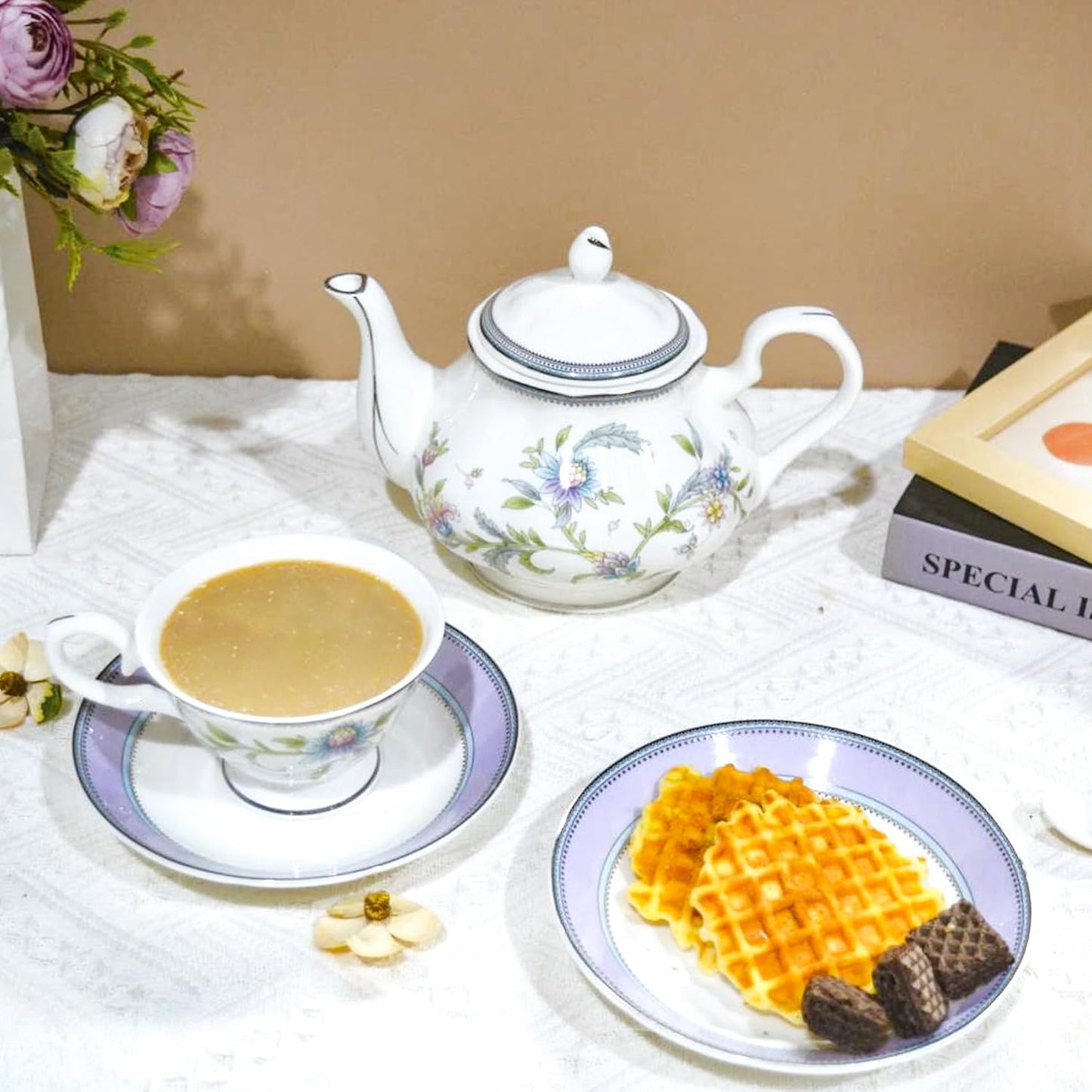 Bone China Tea Set, 21-Pieces Porcelain Tea Set for Adults, Tea Cups And Saucers for 6, with Teapot, Spoons, Sugar Bowl, Creamer Pitcher, Vintage Tea Set for Women Tea Party (Purple)