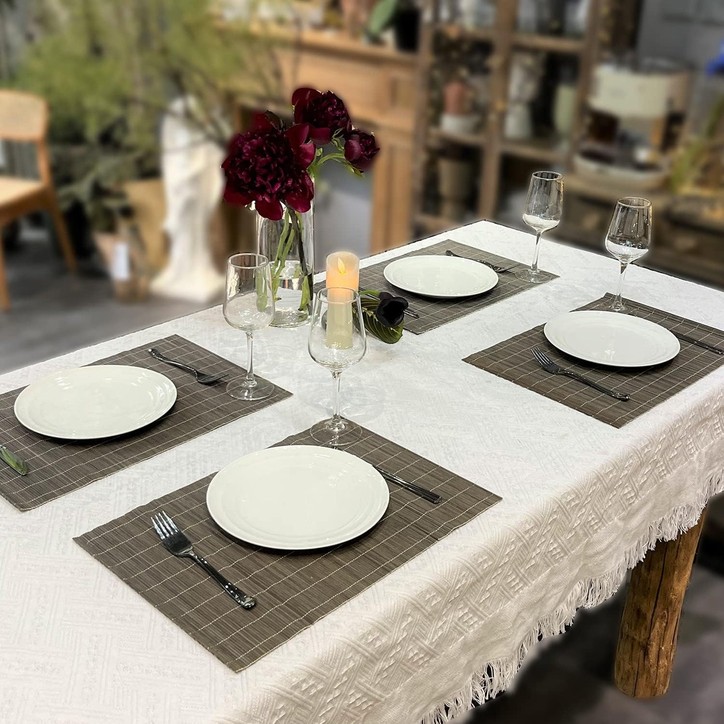 ANDSTAR Set of 8 Pcs Bamboo Placemats Natural Anti-Slip Bamboo Placemats Washable Heat-Resistant Table Mats for Dining Room and Kitchen（Light Brown）