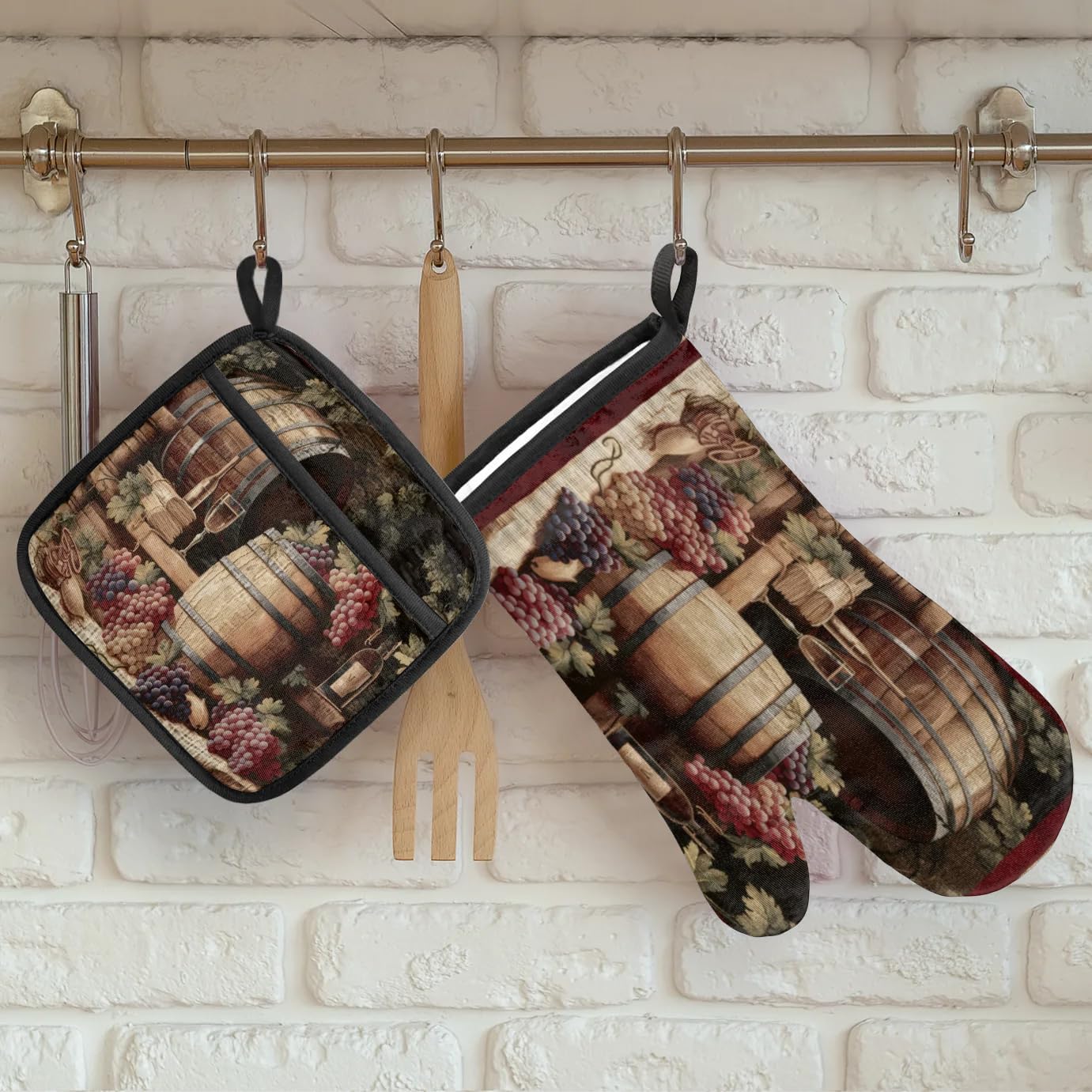 Vintage Wine and Ripe Grapes Oven Mitts and Pot Holders Sets, 2 Pcs Decorative Kitchen Oven Glove for Cooking