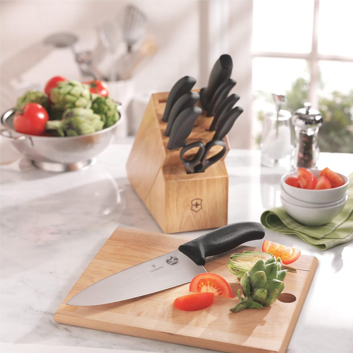 Victorinox Swiss Classic Knife Block - Kitchen Knife Set with Block for Home Essentials - Includes Chef's Knife, Paring Knife & More - Black Handles, 10-Piece Set