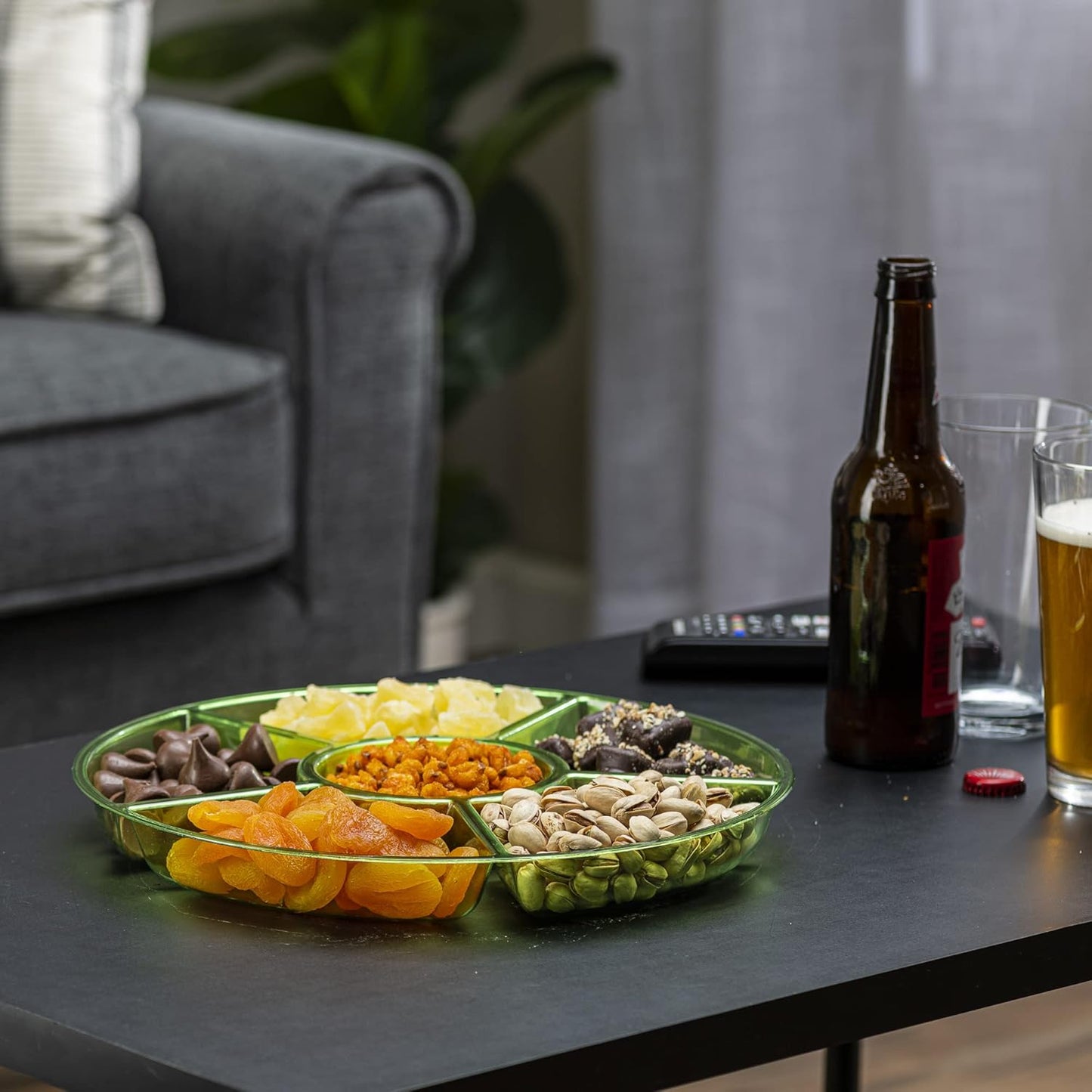 Plasticpro 6 Sectional Round Plastic Serving Tray/Platter (2, Green)