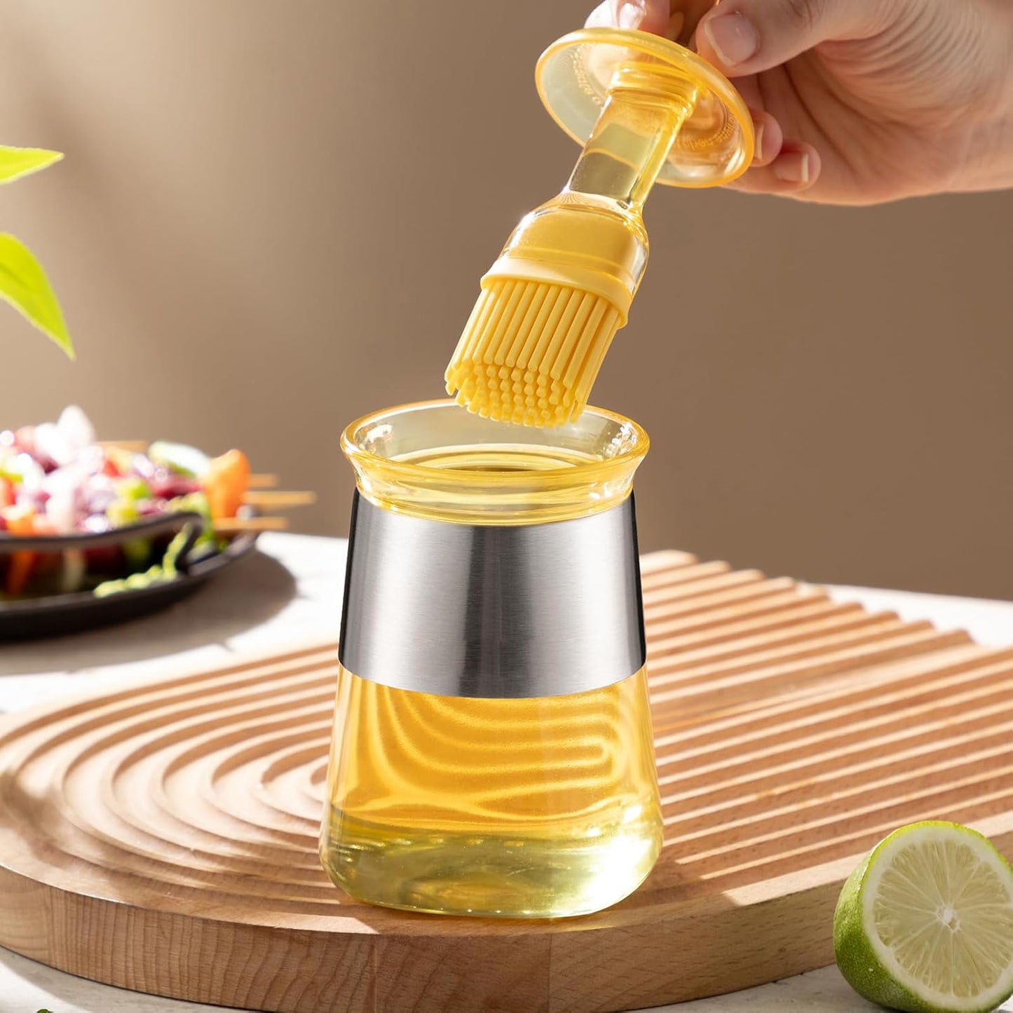 Oil Bottle Brush, 9 oz Olive Dispenser Bottle with Brush,Silicone Basting Brush Oil Separator for Cooking, Glass Oil Dispenser for Kitchen Barbecue Sauce Grill Frying (Blue,270 ml)