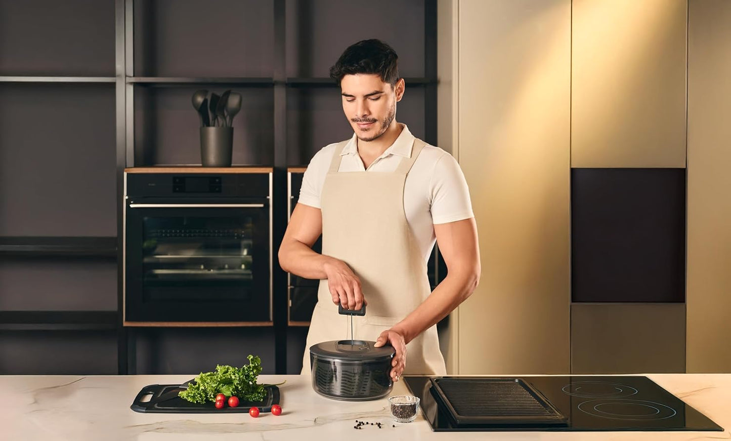 Zyliss Easy Spin Salad Spinner - Fruit & Veggie Dryer - Produce Spinner & Cleaner for Salad Prep - Dishwasher-Safe Kitchen Essential - Non-Slip Bowl with Pull Handle - Grey Easy Spin Small