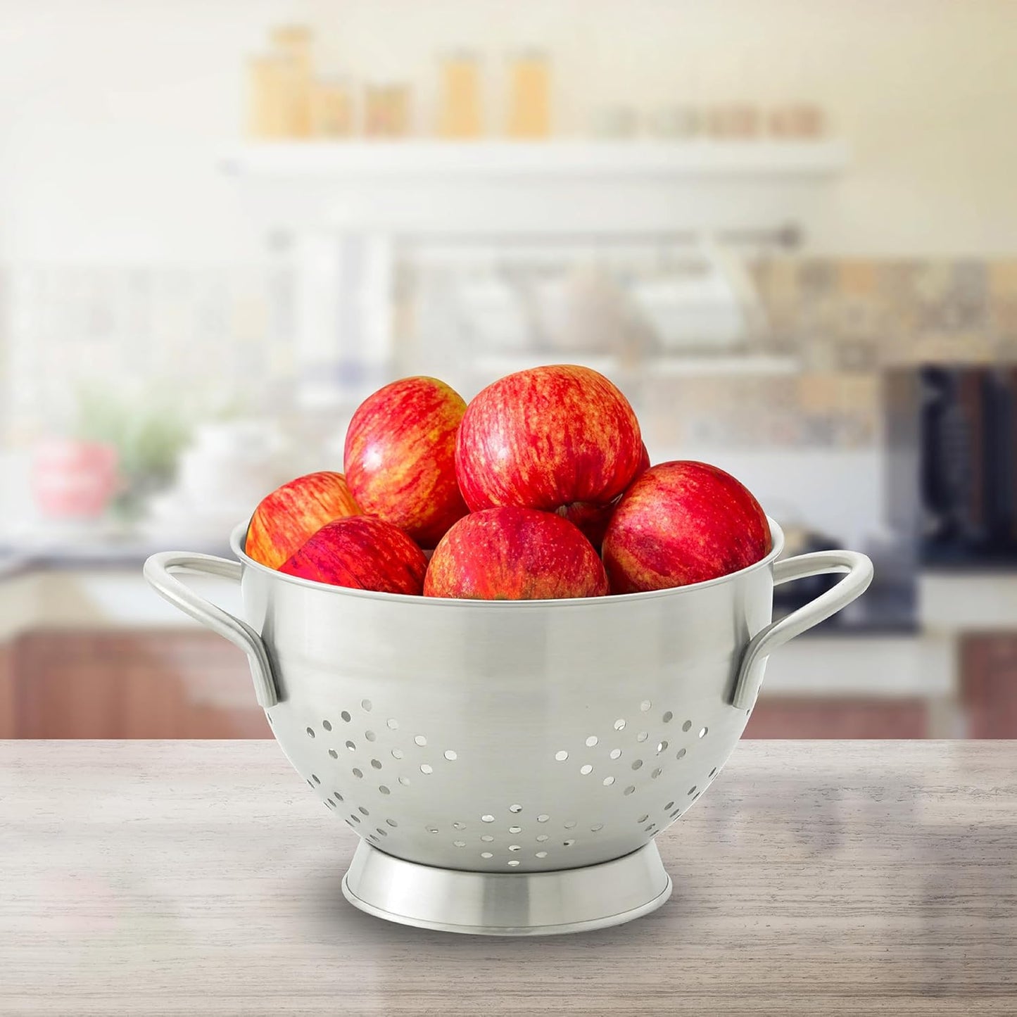 HIC Kitchen Pierced Colander, 18/8 Stainless Steel, 7.5-Inch Bowl, 2-Quart Capacity