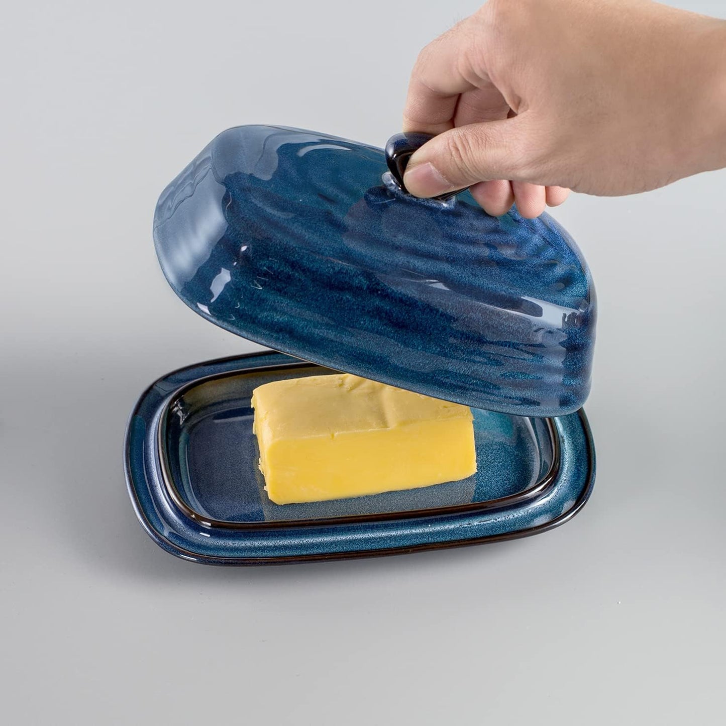 Hasense Porcelain Butter Dish with Lid, Covered Butter Container with Handle Design for Countertop, Blue