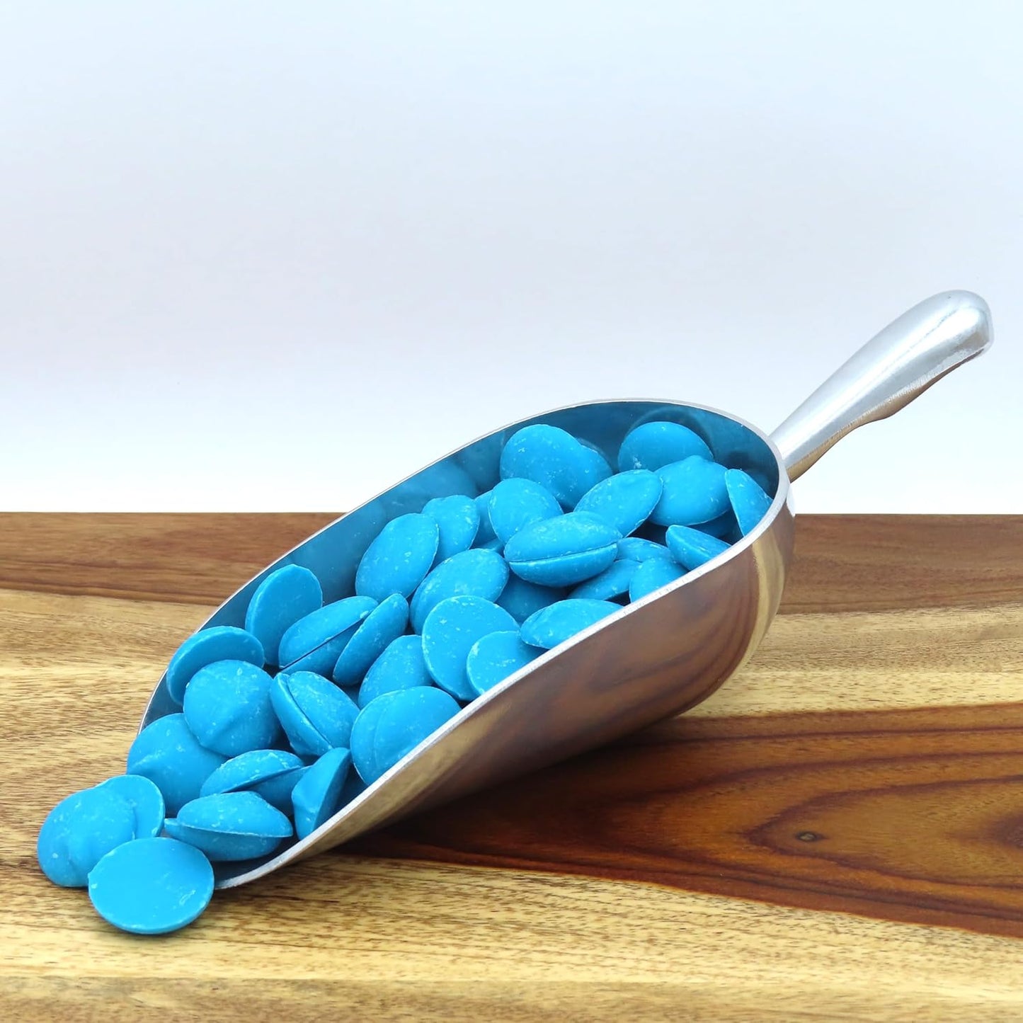 MERCKENS Coating Wafers, Blue Melting Chocolate, 1 Pound Package
