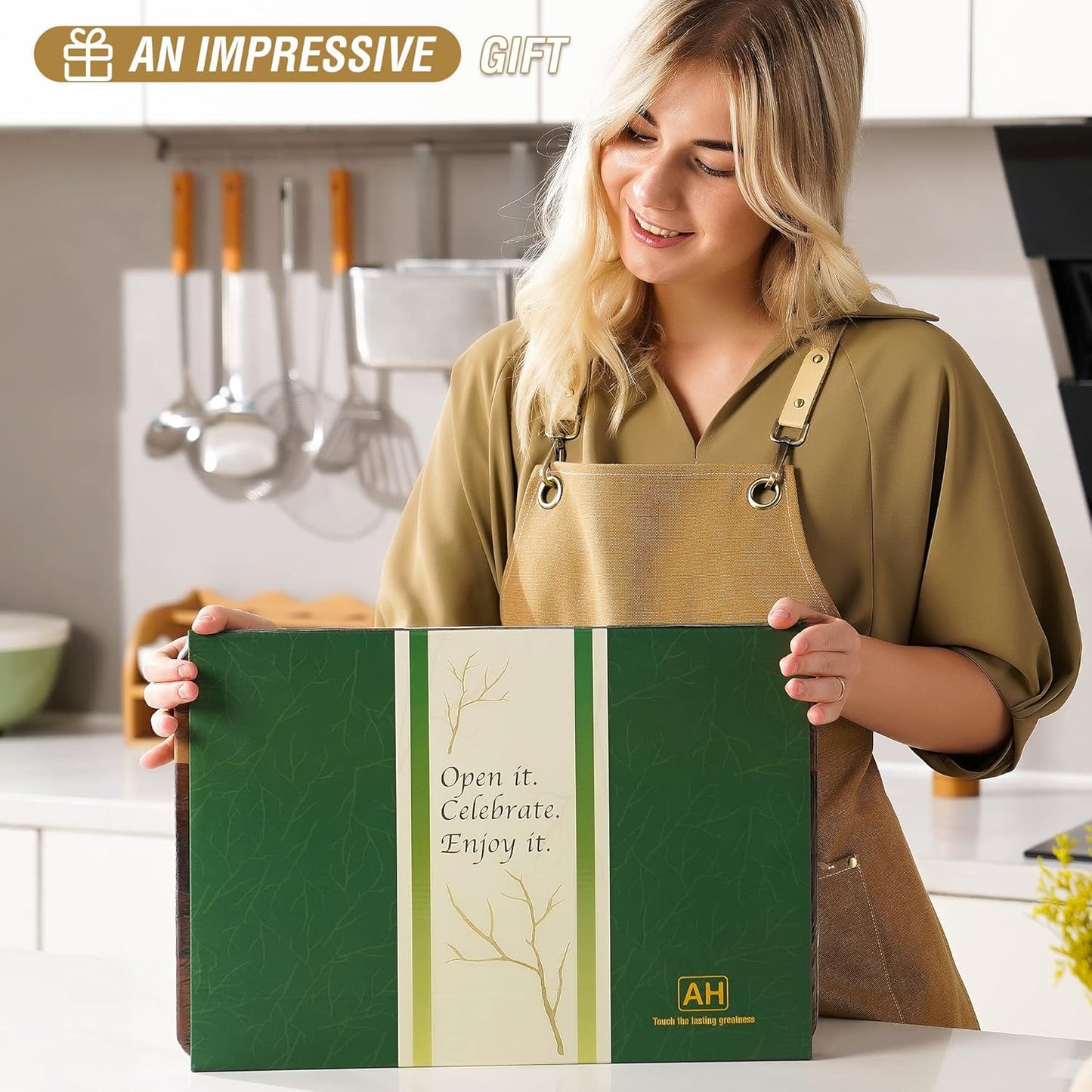 AZRHOM Large Walnut Wood Cutting Board for Kitchen 18x12 (Gift Box) with Juice Groove Handles Non-slip Mats Thick Reversible Butcher Block Chopping Board Cheese Charcuterie Boardrd