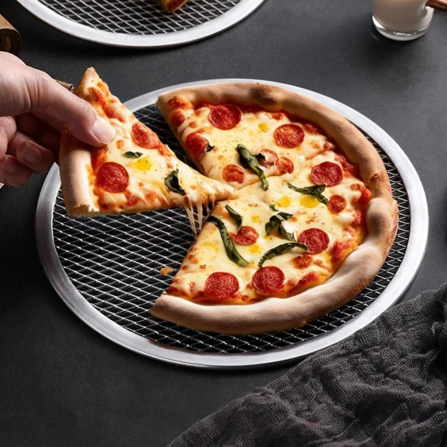 11-inch Aluminum Pizza Screen | Commercial Grade Pizza/Baking Screen for Oven | Pizza Baking Tray for Home And Restaurant | Round, Aluminum, 11-inch [1PK]