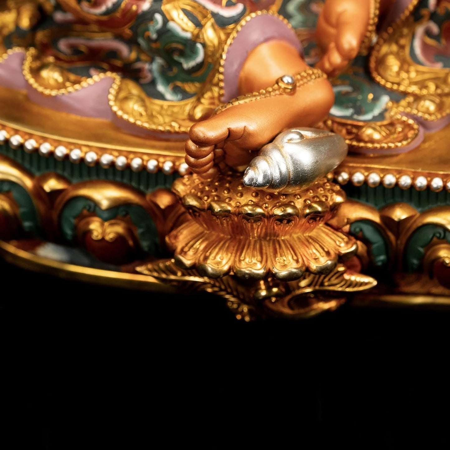 Vajrayana Statue Yellow Jambhala for Home Decor, Hand Painted, Wax Modeling Buddhist Buddha, Enhance Wealth Fengshui Statue, 14.17"