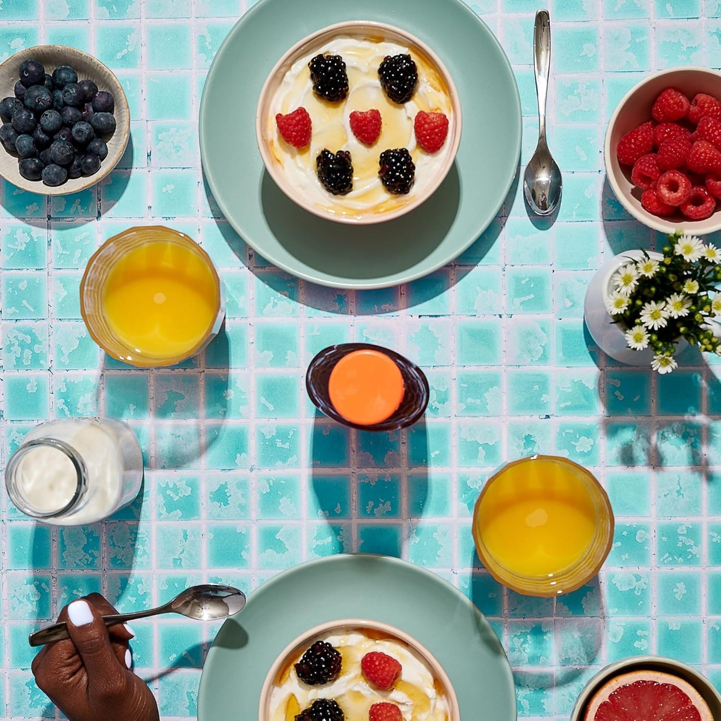 Nate's 100% Pure, Raw & Unfiltered Honey - Award-Winning Taste, 32oz. Squeeze Bottle