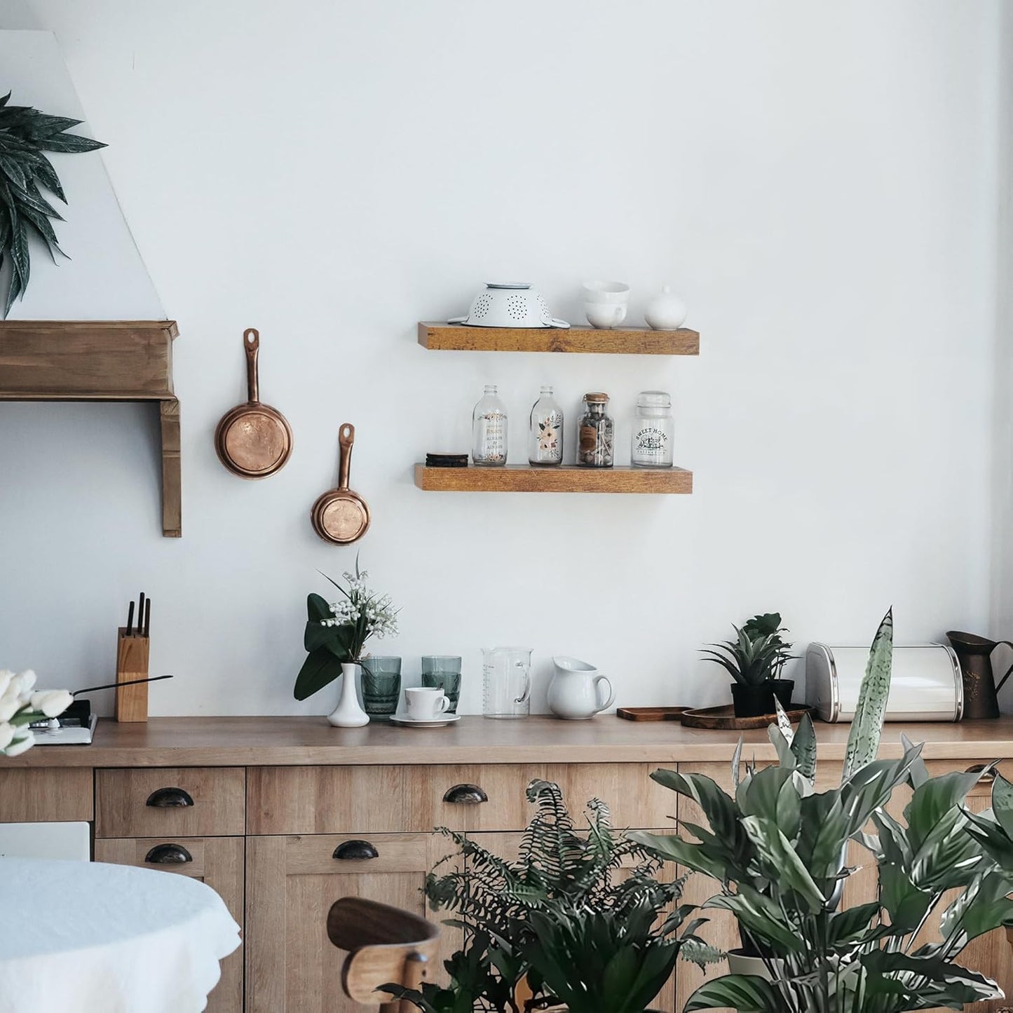 Colima 24" Modern Wood Floating Shelves, 2-Pack, 1.3" Thick, Wall Mounted, 50 lbs Capacity, Bedroom, Bathroom, Kitchen