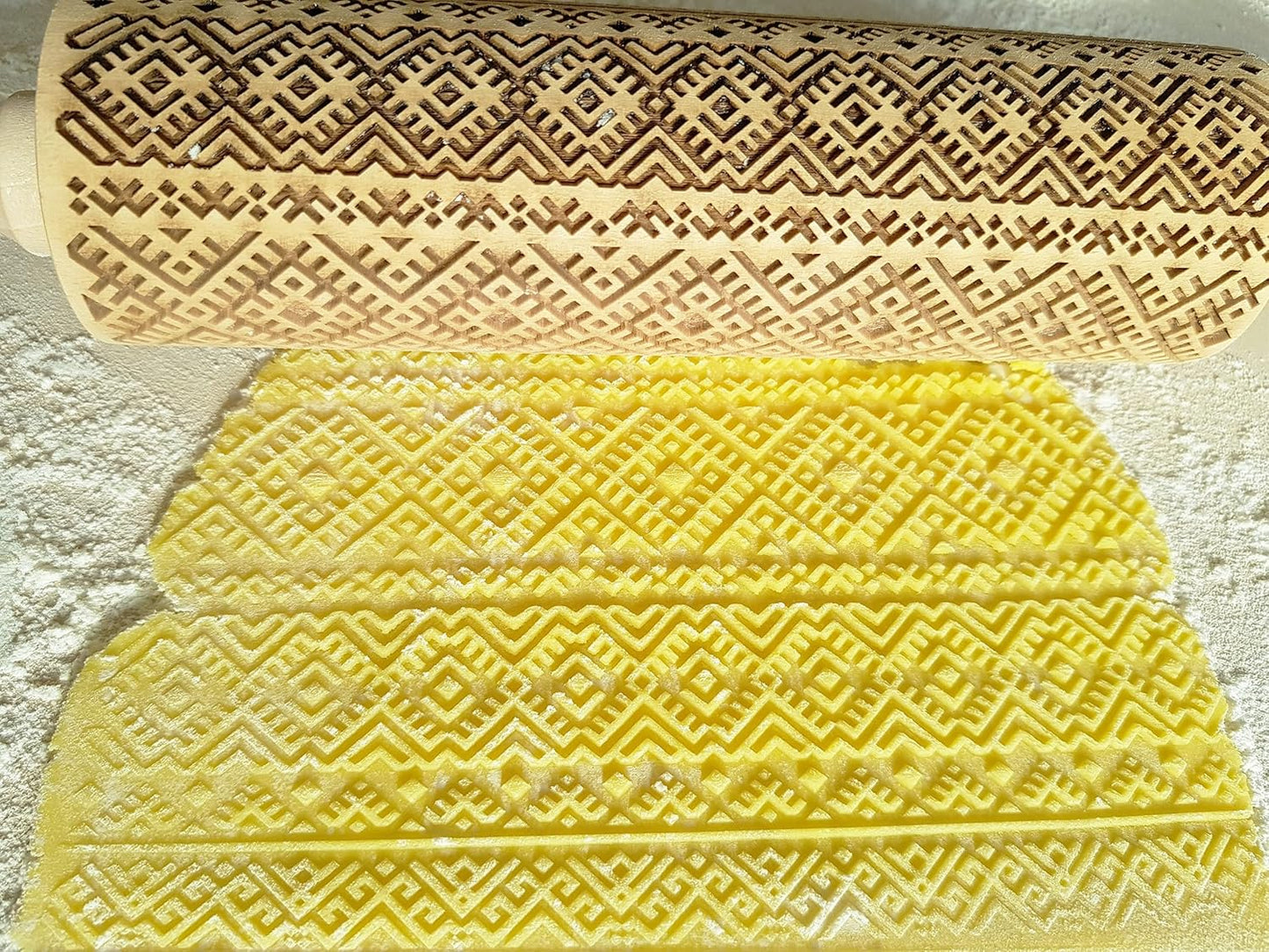 ETHNO RIBBON embossed rolling pin. Engraved dough roller with ethnical pattern for embossed cookies